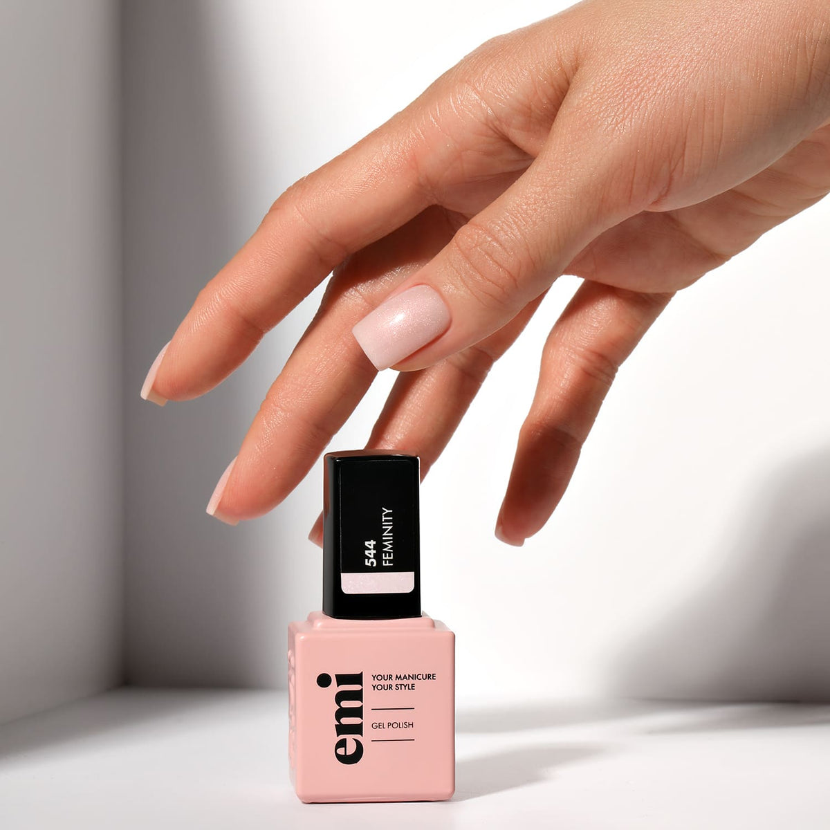 E.MiLac #544 UL Feminity 9 ml.